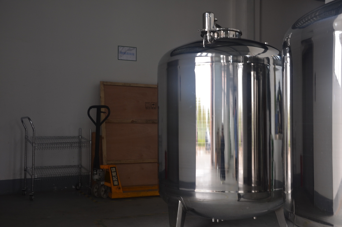 Tangki Penyimpanan Air Panas Tertutup Dengan Stainless Steel 316 Untuk Aksesoris Sistem RO Pengolahan Air