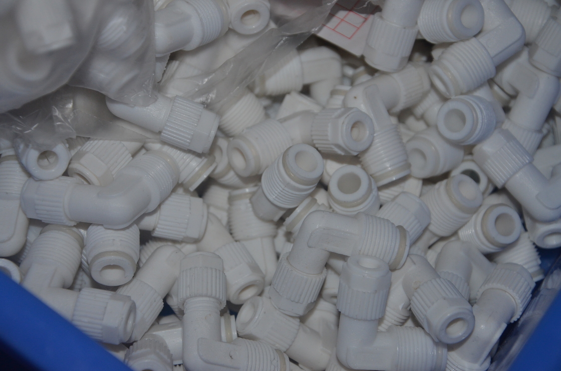 Konektor Pemasangan Plastik Untuk Sistem Pengolahan Air RO Aksesoris Sistem RO