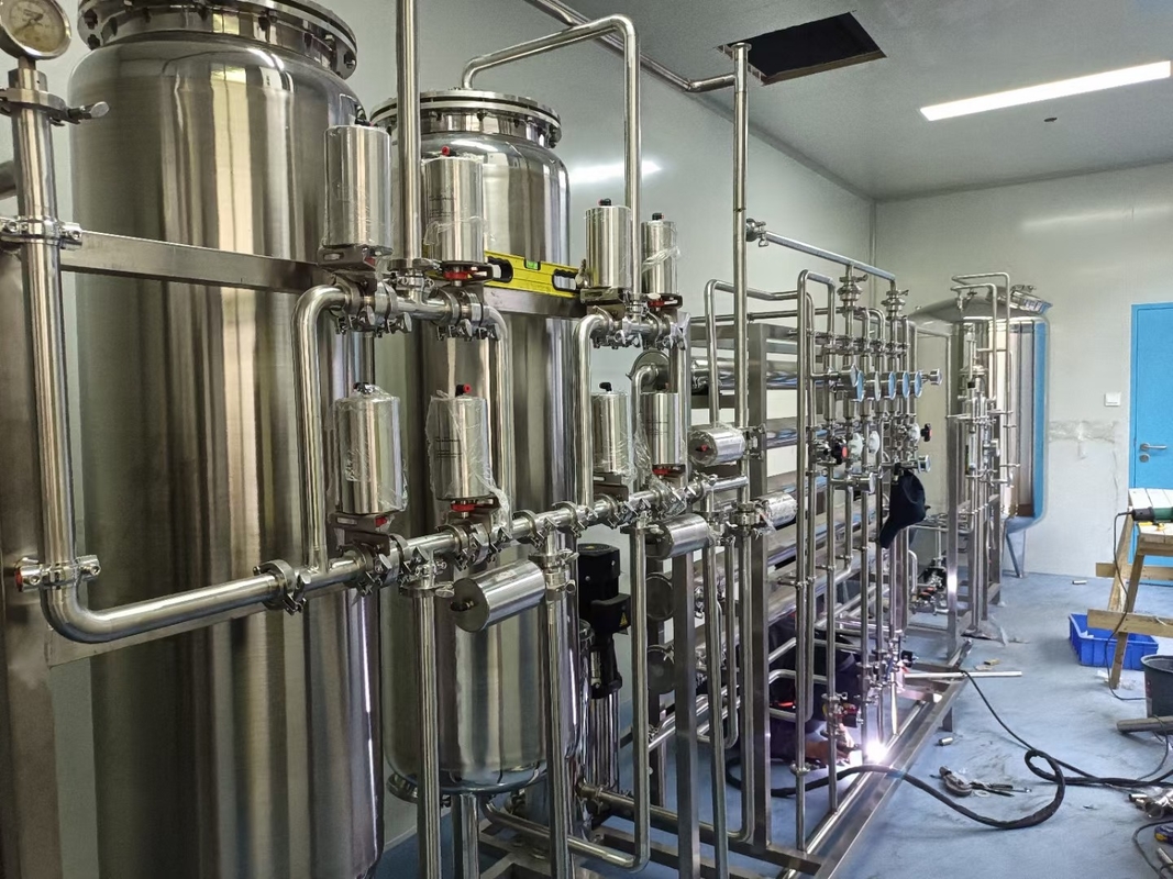 Pasir Kuarsa 5000L Water Plant RO System Untuk Filter Air Mineral